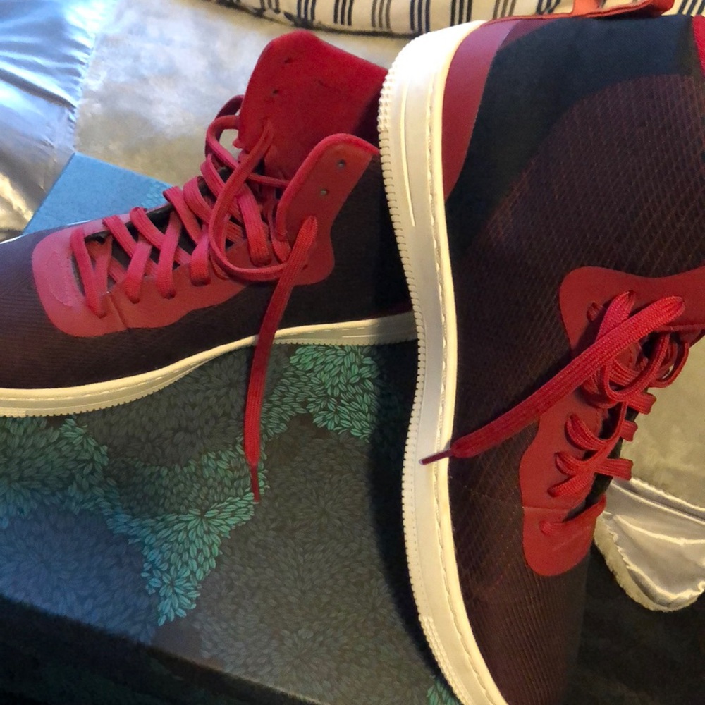 Nike Air Mid top men’s sneakers
